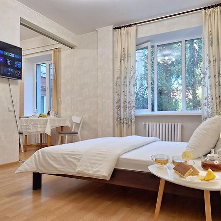 Однокімна Квартира Біля Каштанової Алеї У Центрі Полтави Мережа Alexapartments Документи Для Відряджень Безконтатне Заселення 24-7 Połtawa Zewnętrze zdjęcie