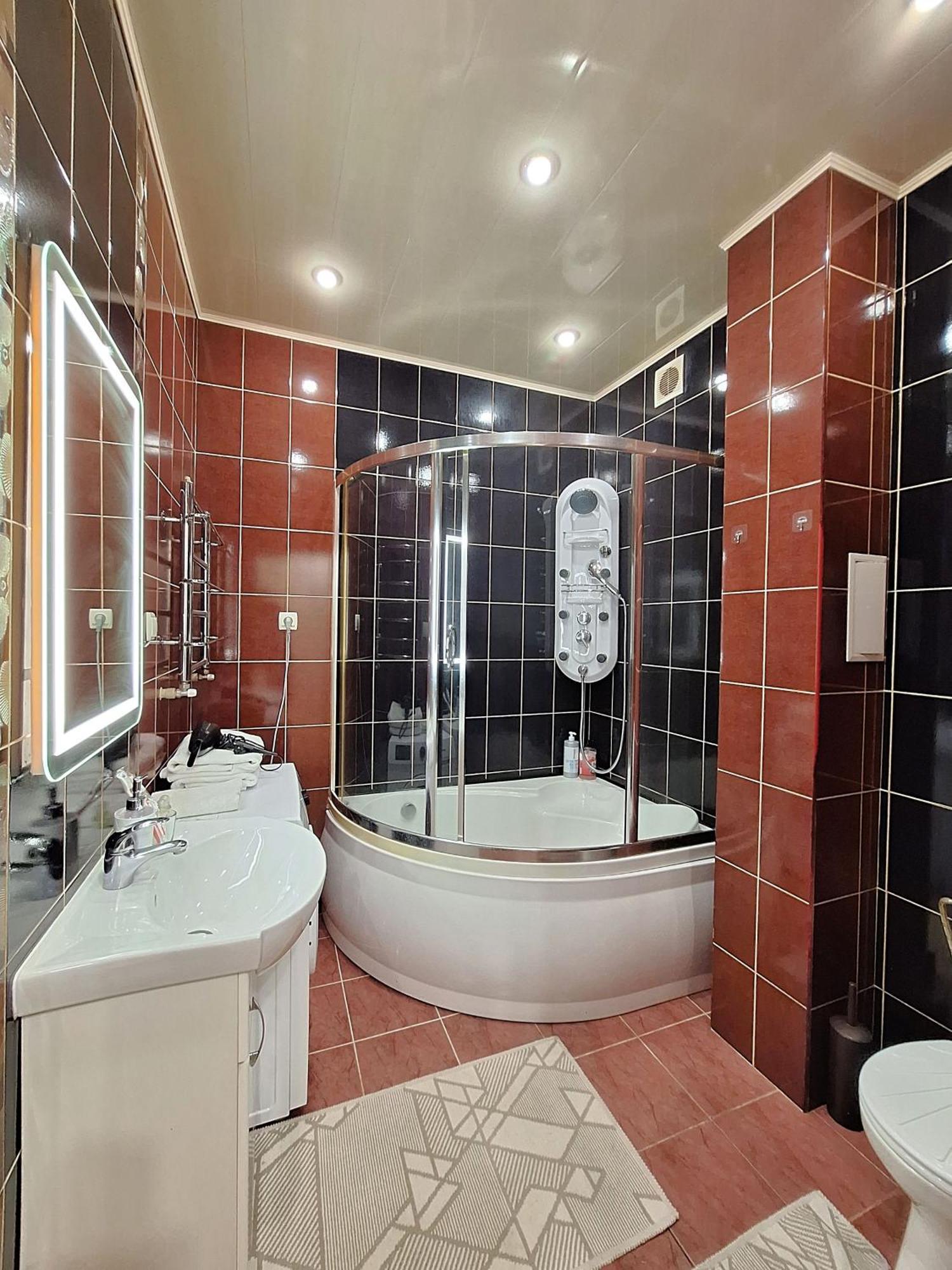 Однокімна Квартира Біля Каштанової Алеї У Центрі Полтави Мережа Alexapartments Документи Для Відряджень Безконтатне Заселення 24-7 Połtawa Zewnętrze zdjęcie